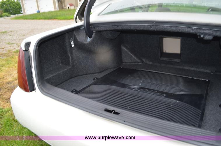 image for item G3506 2000 Cadillac DeVille