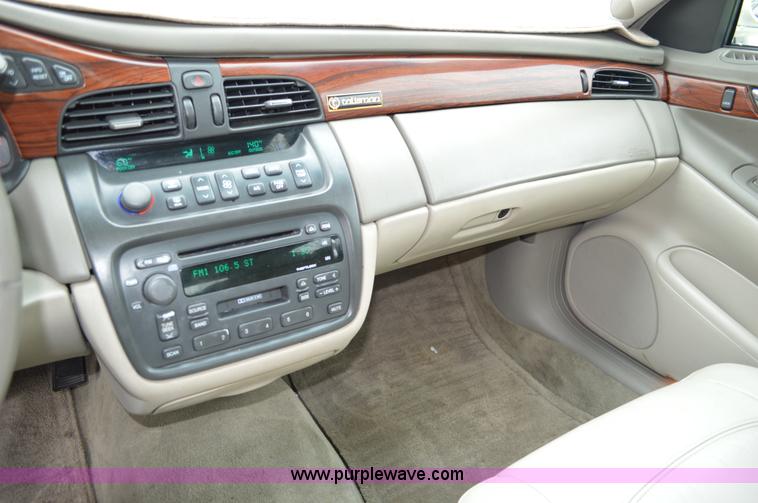 image for item G3506 2000 Cadillac DeVille