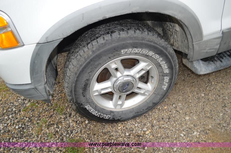 image for item G3507 2002 Ford Explorer SUV