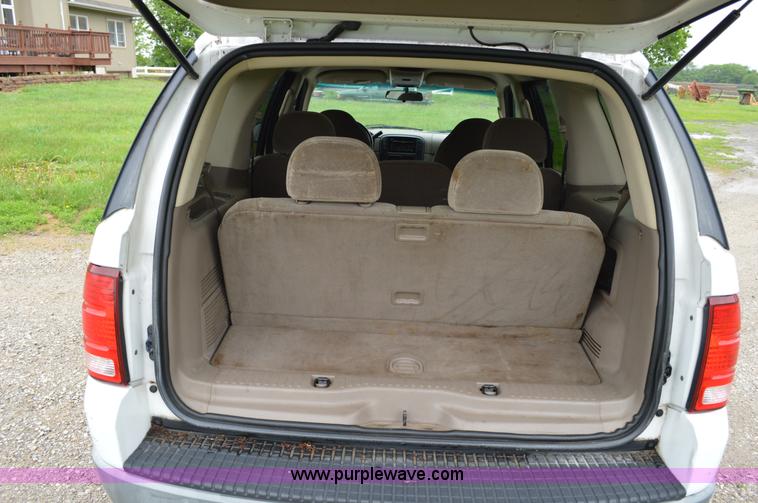 image for item G3507 2002 Ford Explorer SUV