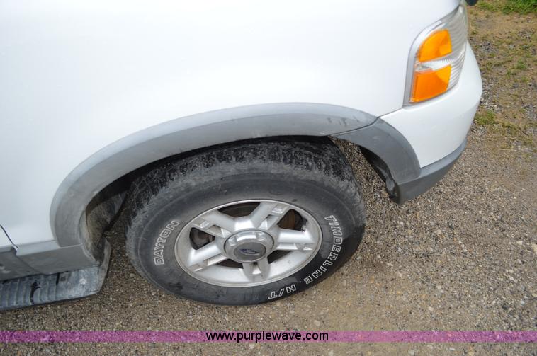 image for item G3507 2002 Ford Explorer SUV