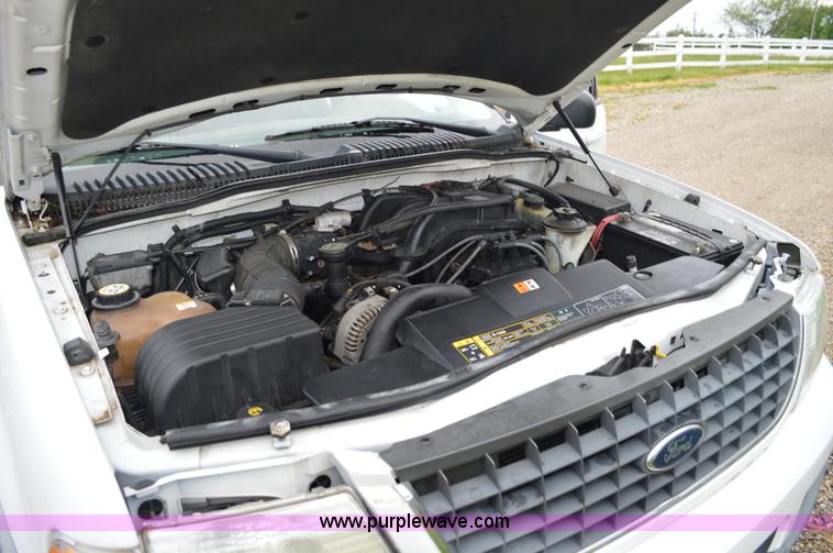 image for item G3507 2002 Ford Explorer SUV