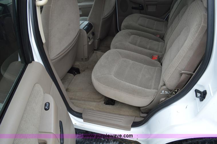 image for item G3507 2002 Ford Explorer SUV