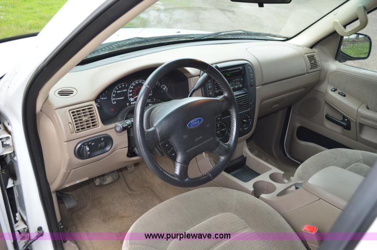 image for item G3507 2002 Ford Explorer SUV