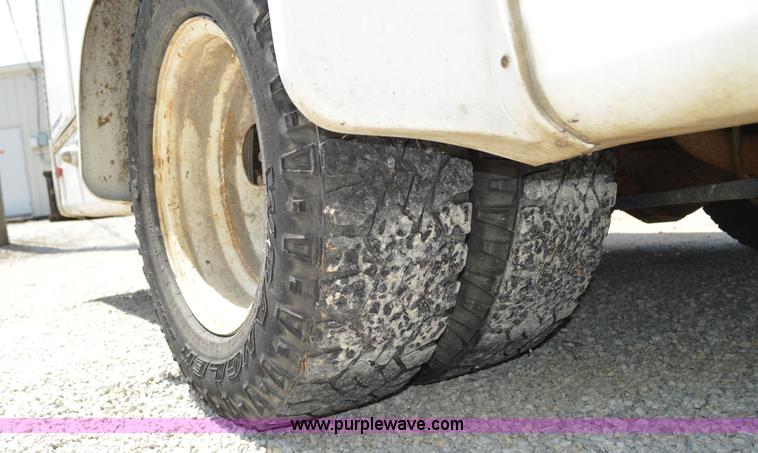 image for item G3579 2008 Ford E350 Super Duty Starcraft bus