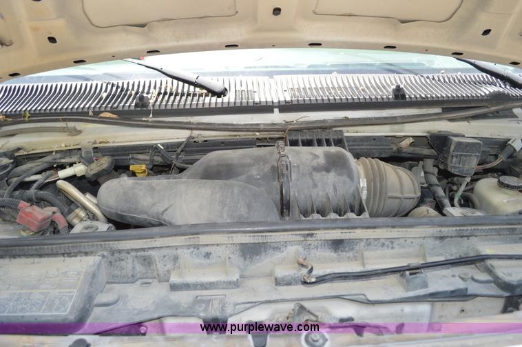 image for item G3579 2008 Ford E350 Super Duty Starcraft bus