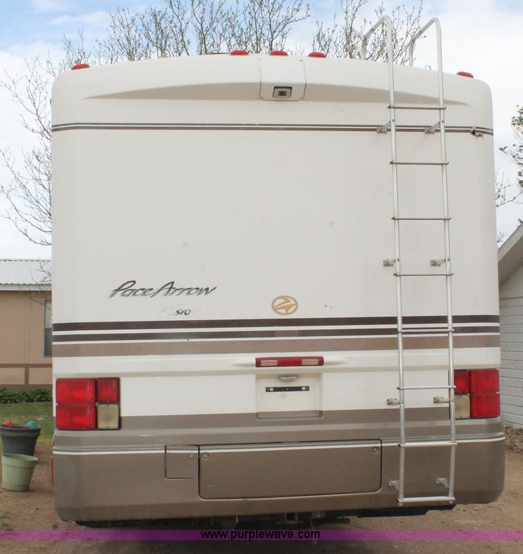 image for item H1534 1999 Ford F53 Pace Arrow RV