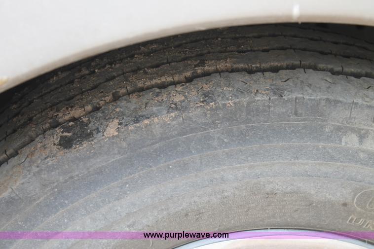 image for item H1534 1999 Ford F53 Pace Arrow RV