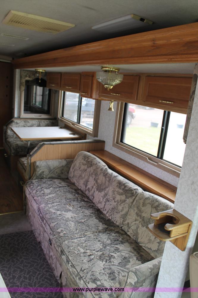 image for item H1534 1999 Ford F53 Pace Arrow RV