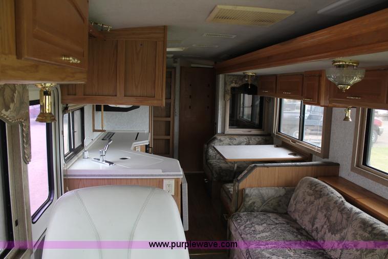 image for item H1534 1999 Ford F53 Pace Arrow RV