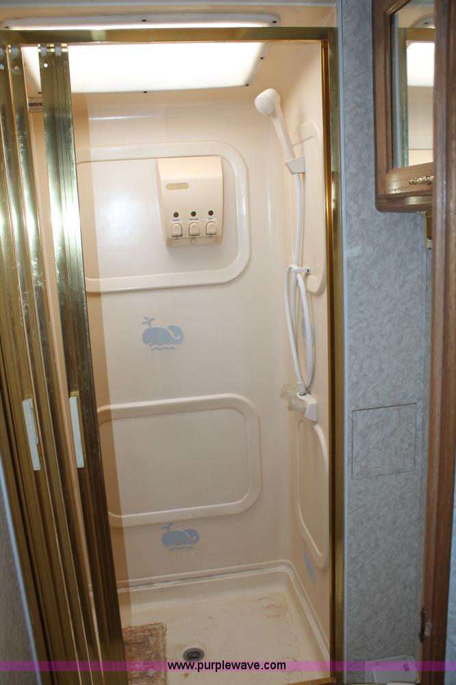 image for item H1534 1999 Ford F53 Pace Arrow RV