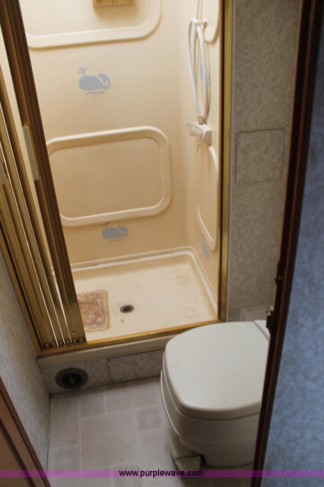 image for item H1534 1999 Ford F53 Pace Arrow RV