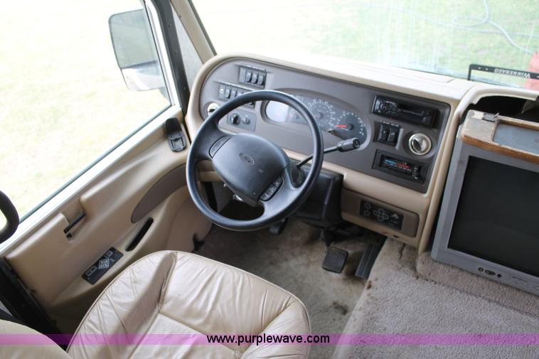 image for item H1534 1999 Ford F53 Pace Arrow RV