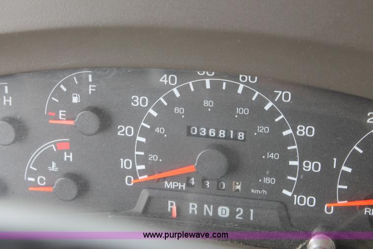 image for item H1534 1999 Ford F53 Pace Arrow RV