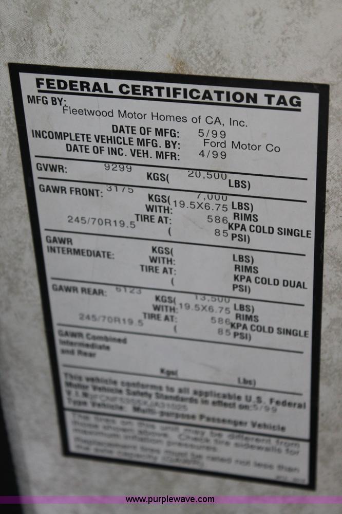 image for item H1534 1999 Ford F53 Pace Arrow RV