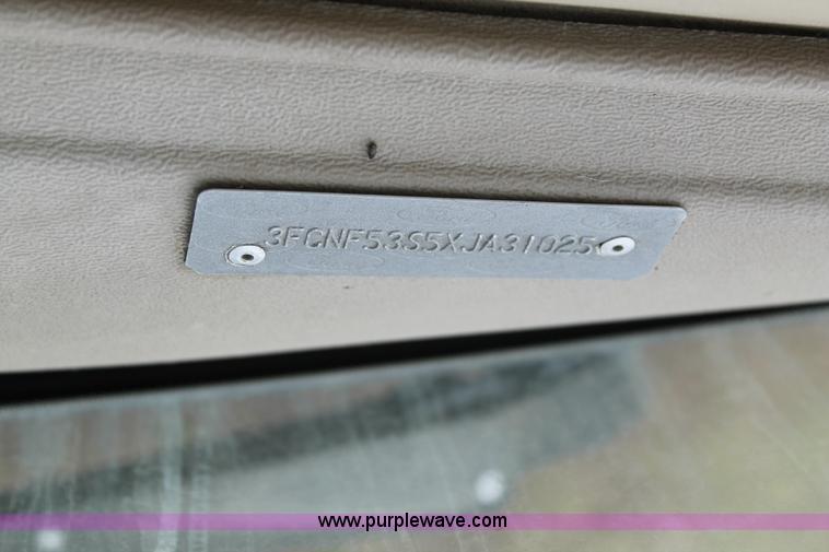 image for item H1534 1999 Ford F53 Pace Arrow RV