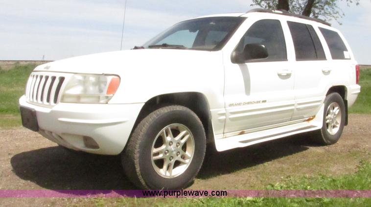 image for item H4636 1999 Jeep Grand Cherokee Limited SUV