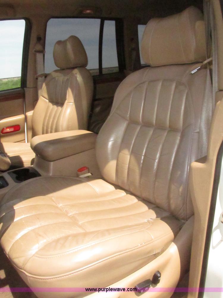 image for item H4636 1999 Jeep Grand Cherokee Limited SUV