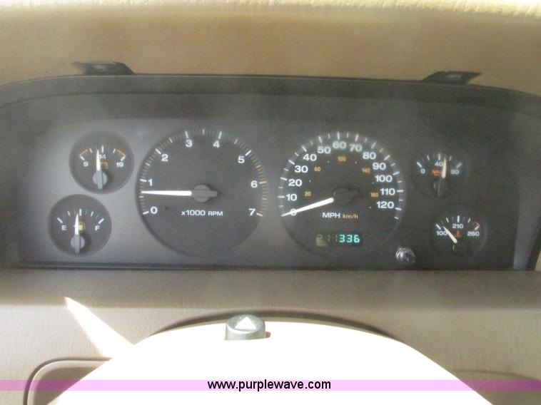 image for item H4636 1999 Jeep Grand Cherokee Limited SUV