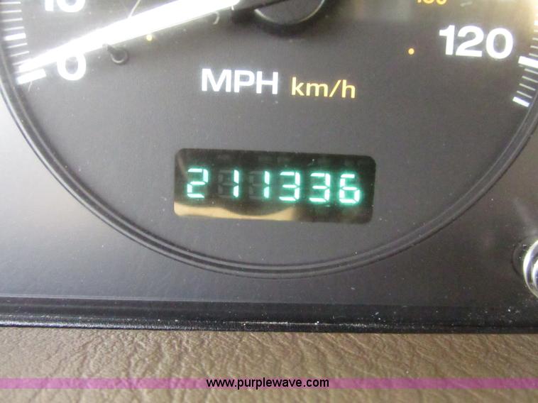 image for item H4636 1999 Jeep Grand Cherokee Limited SUV