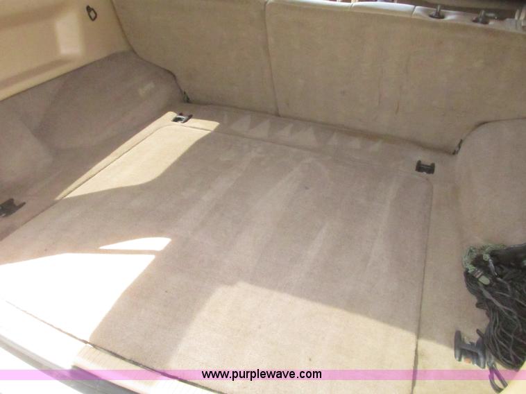 image for item H4636 1999 Jeep Grand Cherokee Limited SUV