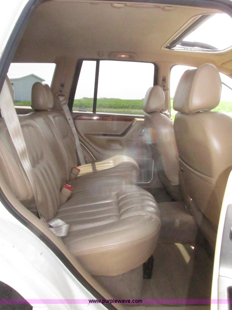 image for item H4636 1999 Jeep Grand Cherokee Limited SUV