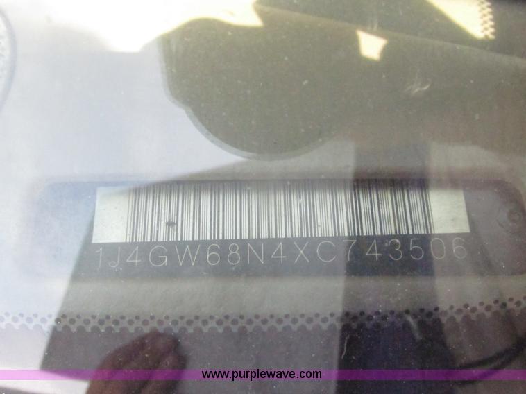 image for item H4636 1999 Jeep Grand Cherokee Limited SUV