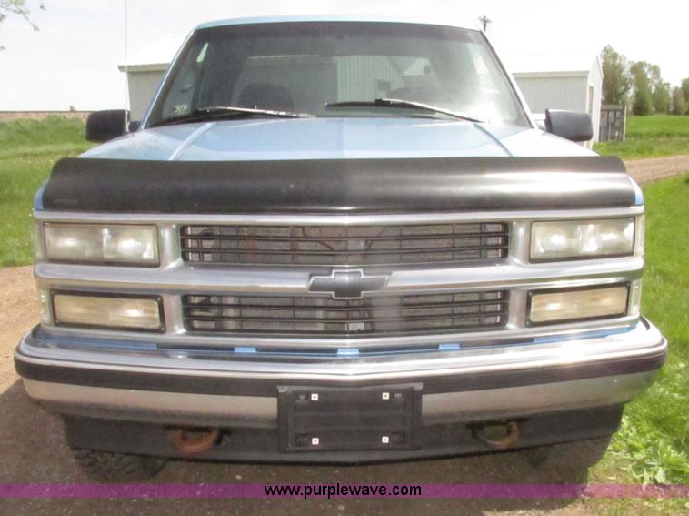 image for item H4637 1996 Chevrolet Silverado 1500 Ext. Cab pickup truck