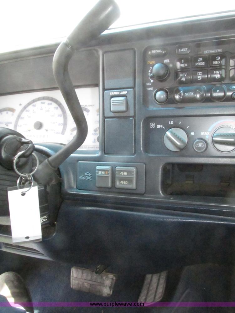 image for item H4637 1996 Chevrolet Silverado 1500 Ext. Cab pickup truck