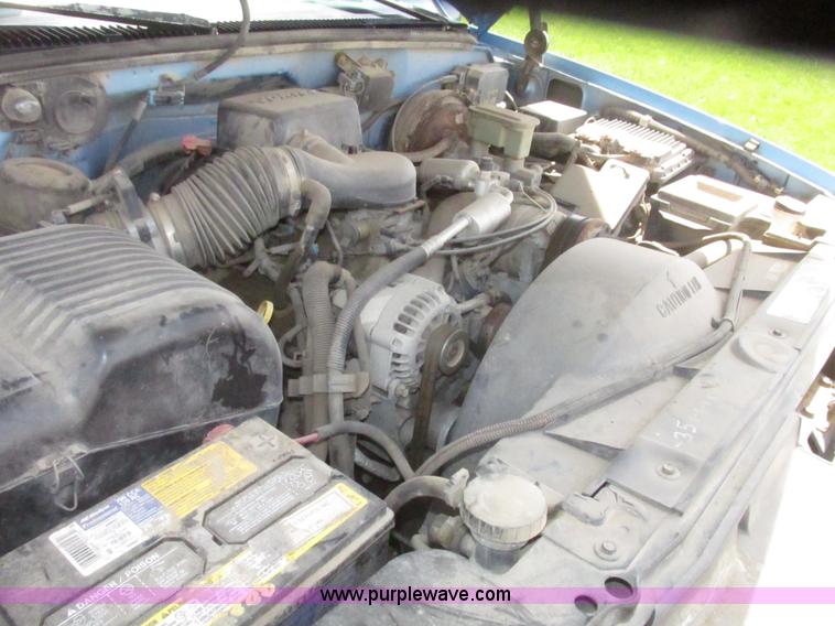 image for item H4637 1996 Chevrolet Silverado 1500 Ext. Cab pickup truck