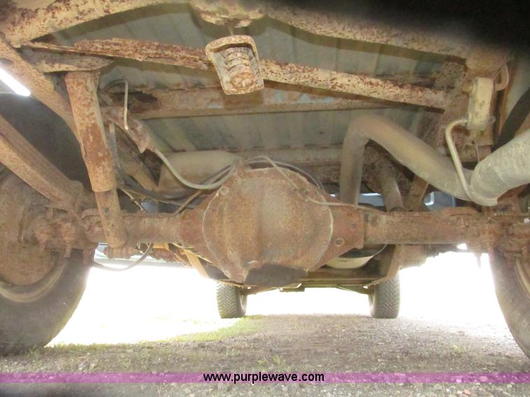 image for item H4637 1996 Chevrolet Silverado 1500 Ext. Cab pickup truck