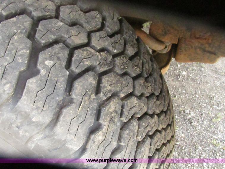 image for item H4637 1996 Chevrolet Silverado 1500 Ext. Cab pickup truck