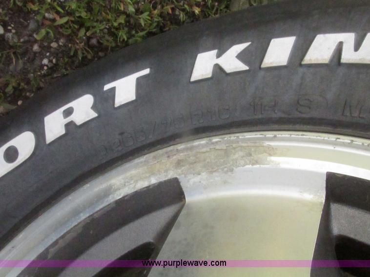 image for item H4637 1996 Chevrolet Silverado 1500 Ext. Cab pickup truck