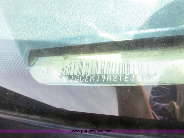 image for item H4637 1996 Chevrolet Silverado 1500 Ext. Cab pickup truck