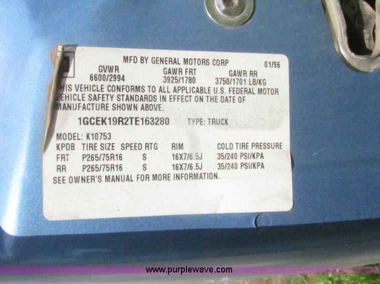 image for item H4637 1996 Chevrolet Silverado 1500 Ext. Cab pickup truck