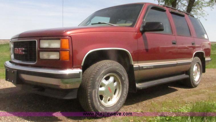 image for item H4638 1998 GMC Yukon SLE SUV