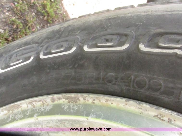 image for item H4638 1998 GMC Yukon SLE SUV