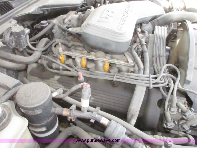 image for item H4639 1995 Lincoln Town Car Cartier