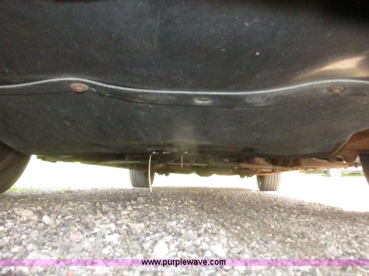 image for item H4639 1995 Lincoln Town Car Cartier