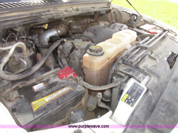 image for item H4640 2003 Ford F250 Super Duty XLT SuperCab pickup truck