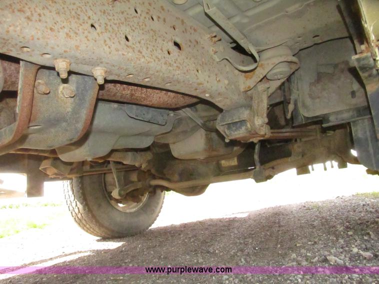 image for item H4640 2003 Ford F250 Super Duty XLT SuperCab pickup truck