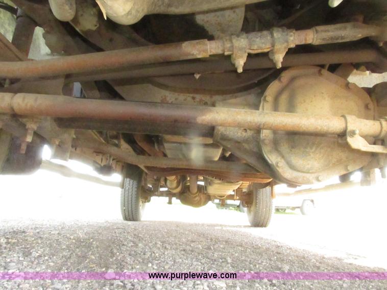 image for item H4640 2003 Ford F250 Super Duty XLT SuperCab pickup truck