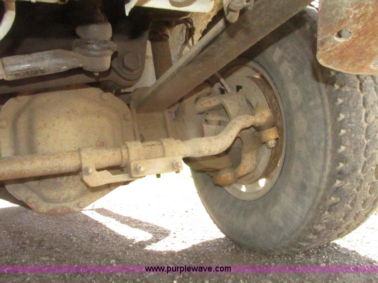 image for item H4640 2003 Ford F250 Super Duty XLT SuperCab pickup truck