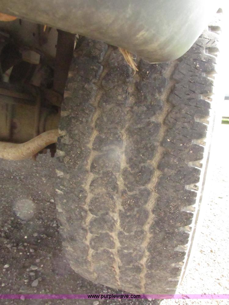 image for item H4640 2003 Ford F250 Super Duty XLT SuperCab pickup truck