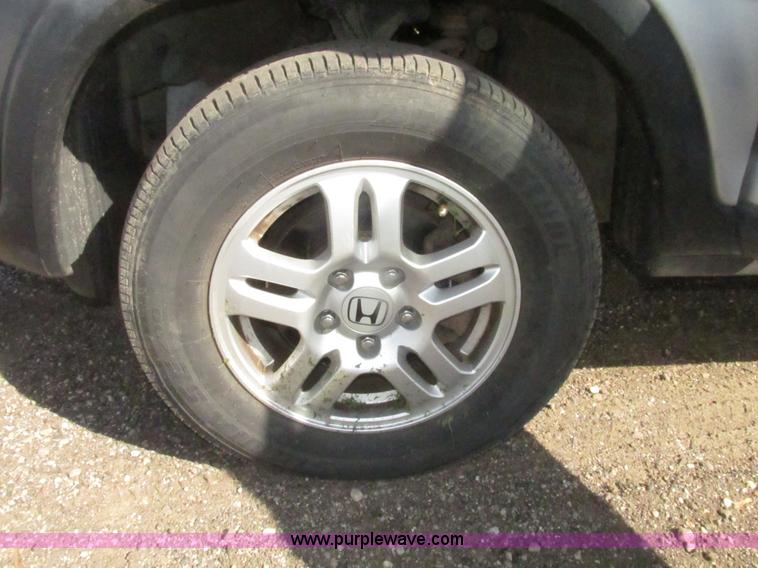 image for item H4641 2003 Honda CR-V EX SUV