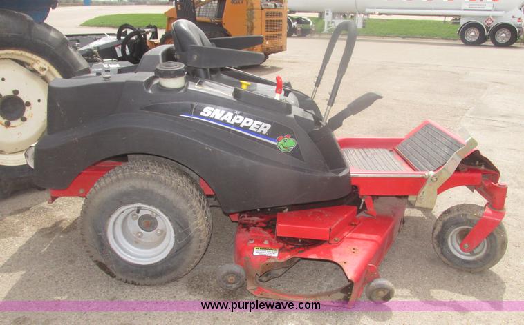 image for item H4676 Snapper 250Z ZTR lawn mower