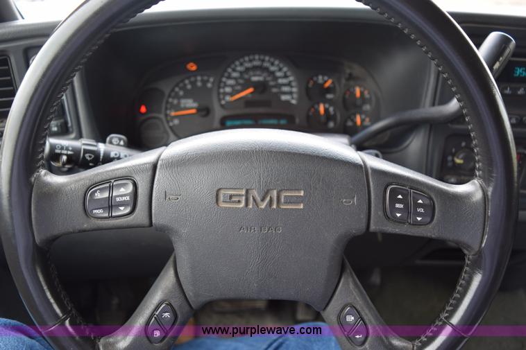 image for item H5073 2003 GMC Sierra 1500 Ext. Cab pickup truck