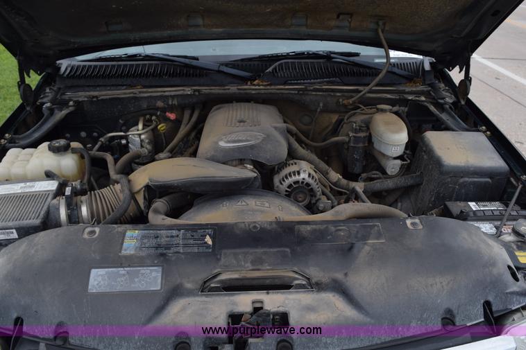 image for item H5073 2003 GMC Sierra 1500 Ext. Cab pickup truck