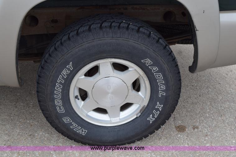 image for item H5073 2003 GMC Sierra 1500 Ext. Cab pickup truck