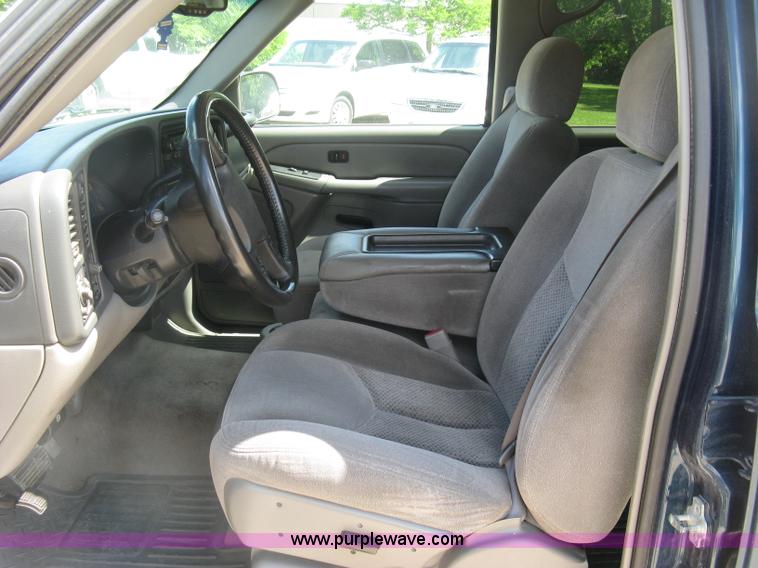 image for item H8538 2006 Chevrolet Tahoe SUV